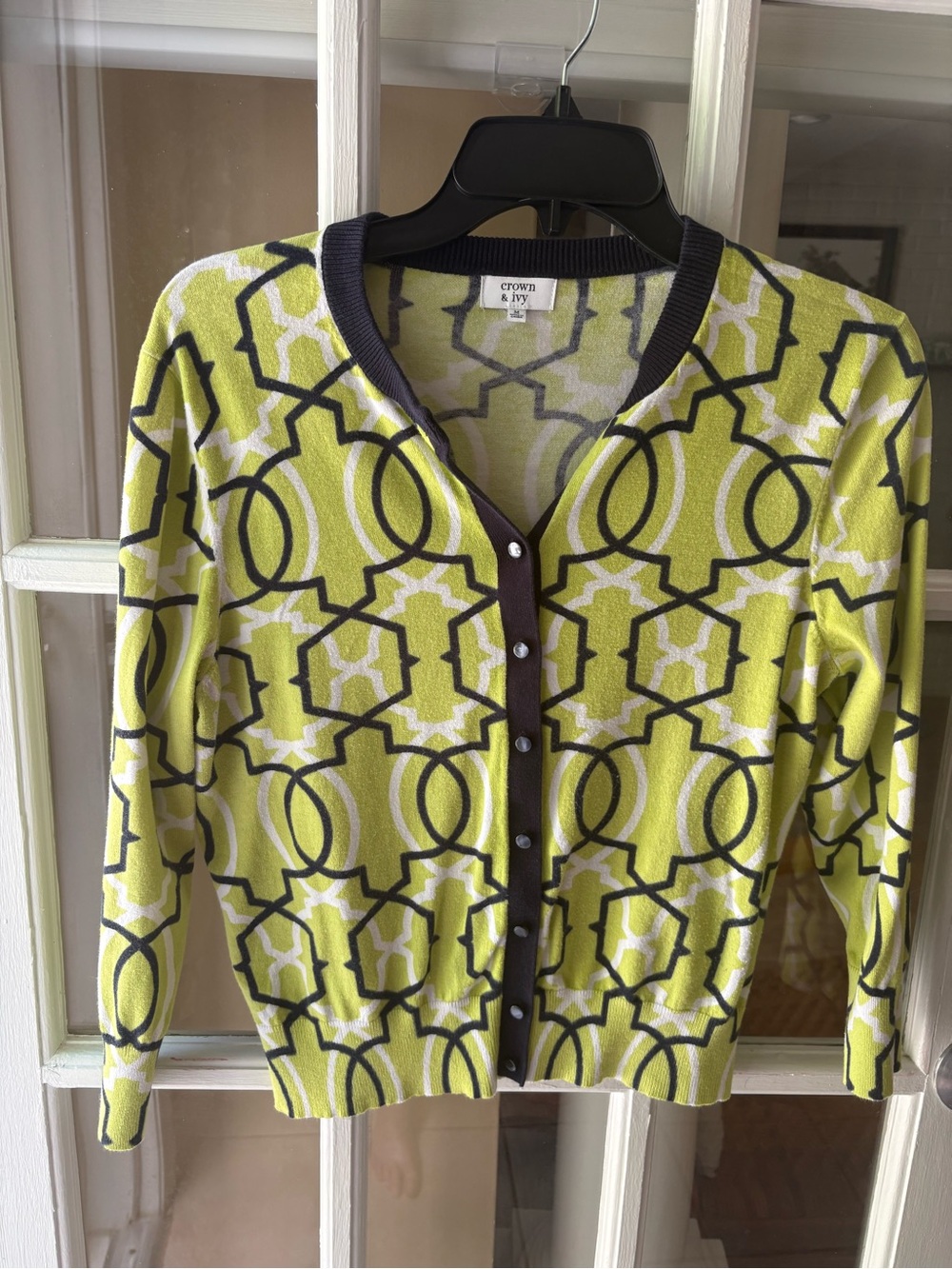 crown & ivy Lime Green Geometric Button-Front Cardigan